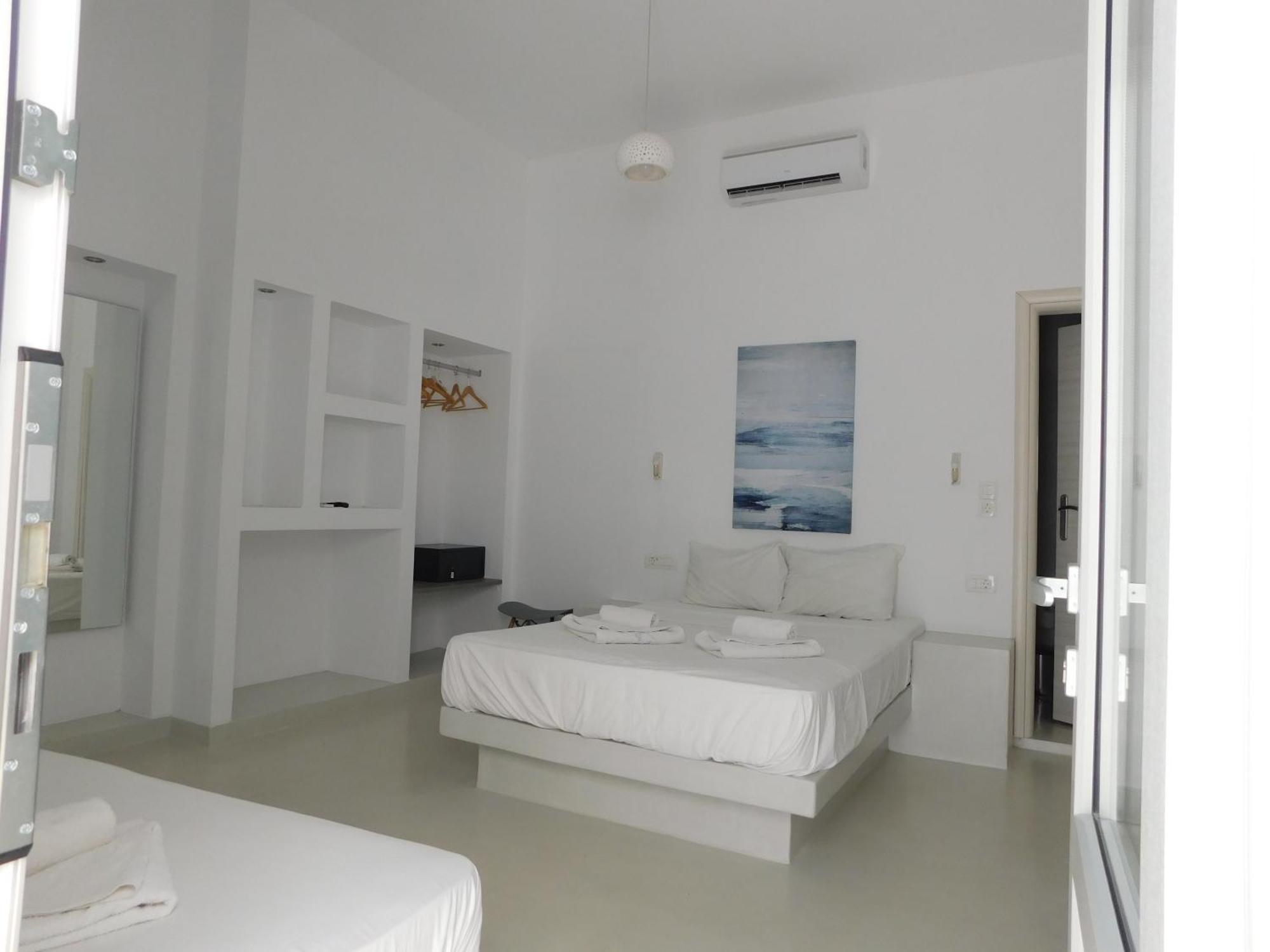 Fira Unique Rooms Esterno foto