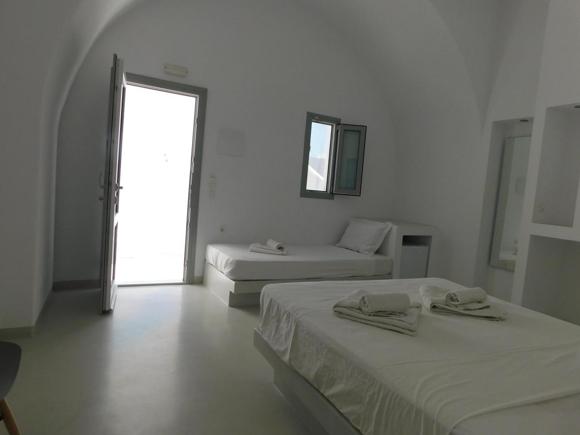 Fira Unique Rooms Esterno foto